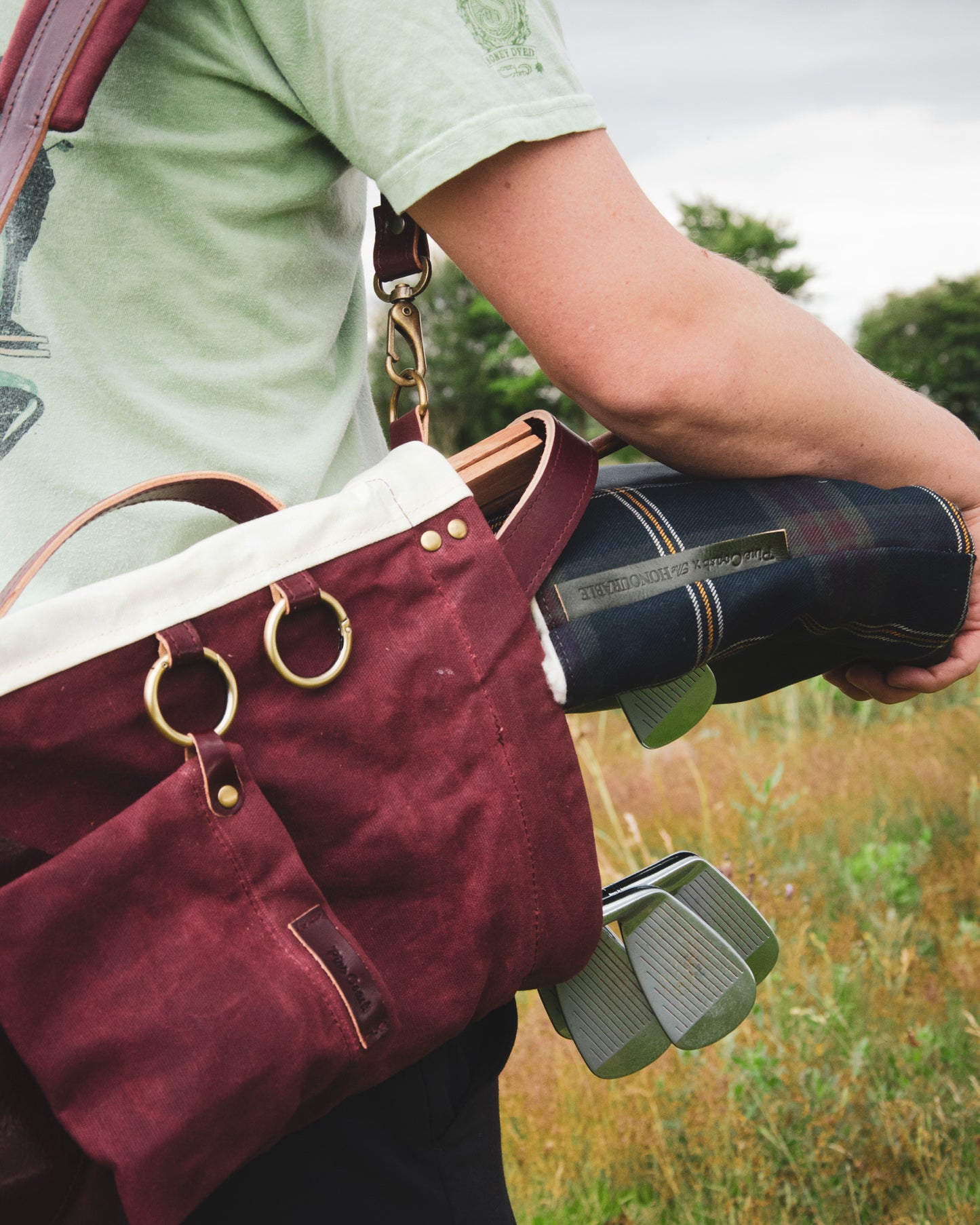 The Orchid - Sunday Golf Bag