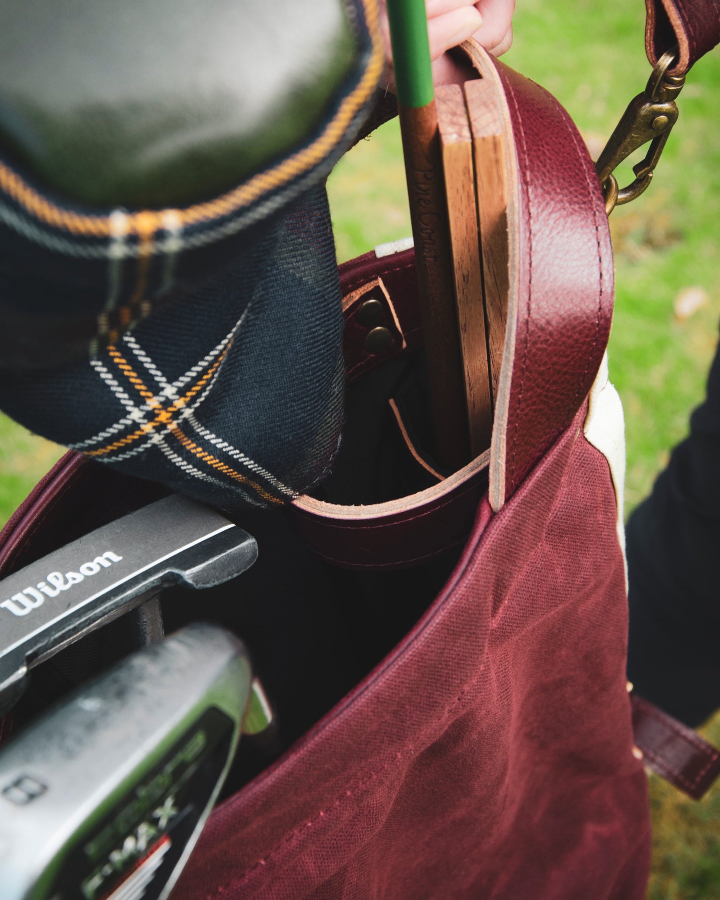 The Orchid - Sunday Golf Bag